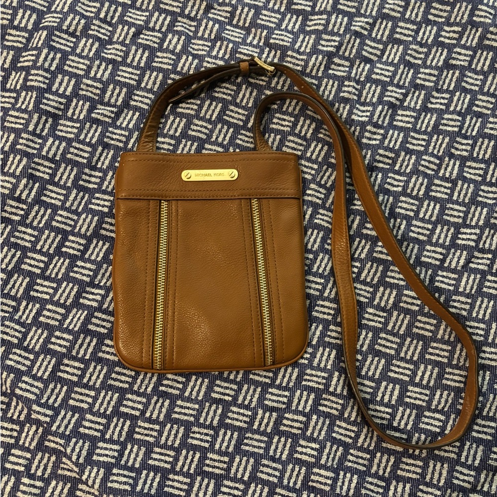 Michael Kors Tan Leather Moxley Bag